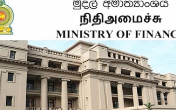 அமைச்சர்களின் வெளிநாட்டு பயணங்களுக்கான கொடுப்பனவுகளை குறைக்க அரசாங்கம் தீர்மானம்?