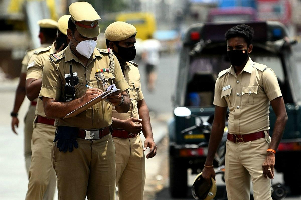 நியூசிலாந்திற்கு தப்பி செல்ல முயற்சித்த 6 இலங்கையர்கள் கைது