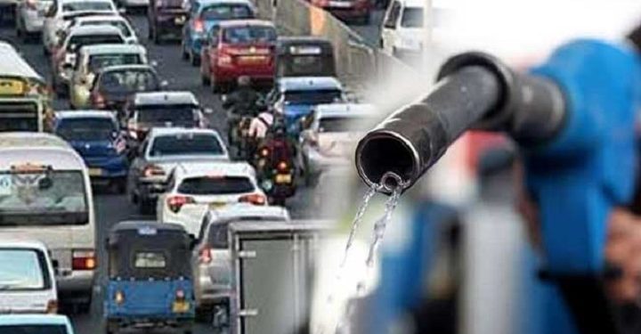 இன்று நள்ளிரவு முதல் எரிபொருள் விலை குறைக்கப்படுகின்றது!