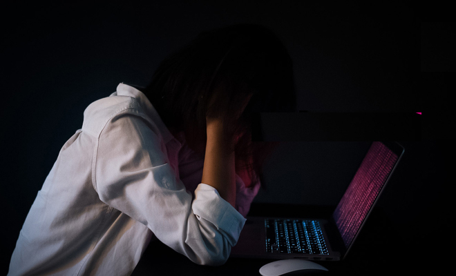 இலங்கையில் பெண்களை இலக்குவைத்து சைபர் துன்புறுத்தல்கள் ; பெண் பாராளுமன்ற உறுப்பினர்கள் கவலை