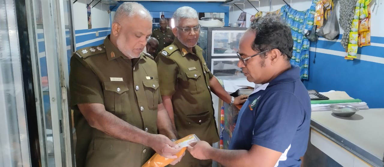 கல்முனையில் உணவு பாதுகாப்பு வாரத்தை முன்னிட்டு ஹோட்டல்கள் விசேட சோதனை