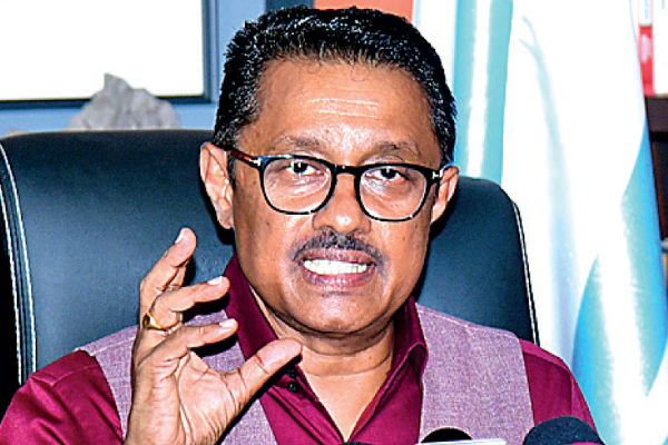 தேசியப் பட்டியல் நாடாளுமன்ற உறுப்பினர் பதவியை ஏற்கமாட்டேன் என ஜனக ரத்நாயக்க தெரிவிப்பு