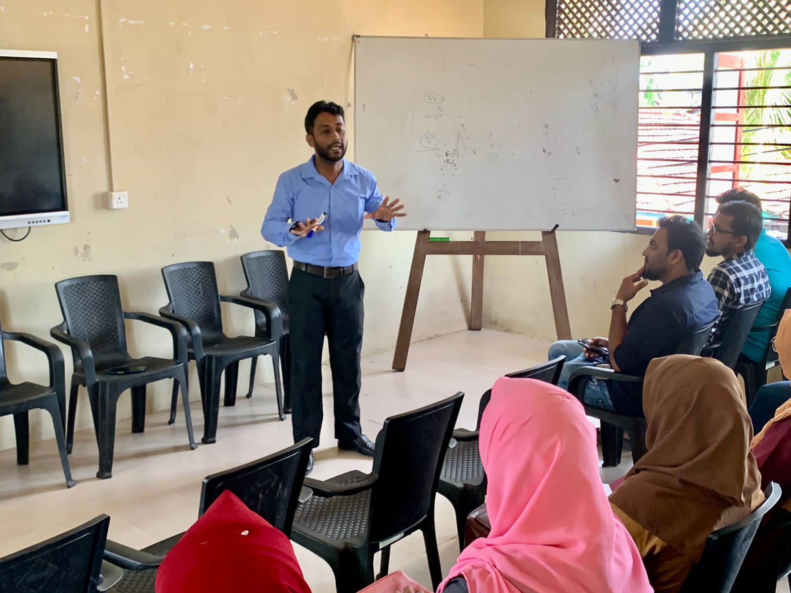 ஆங்கில டிப்ளோமா ஆசிரியர் நியமனம் நேர்முக பரீட்சைக்கான பயிற்சிபட்டறை