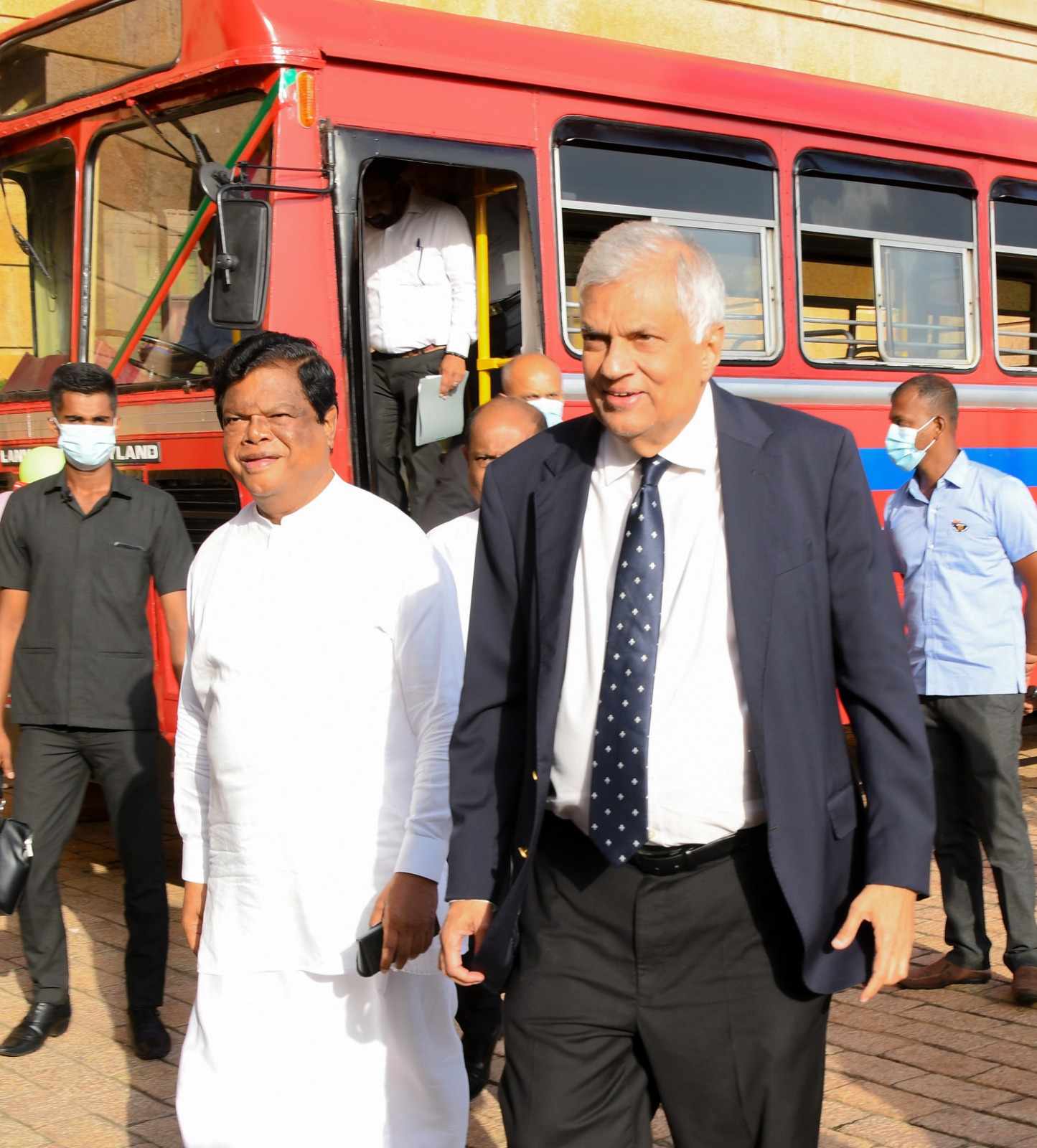 சேவையிலிருந்து நிறுத்தப்பட்ட இ.போ.ச. பஸ்கள் பழுதுபார்க்கப்பட்டு மீண்டும் சேவையில் இணைப்பு