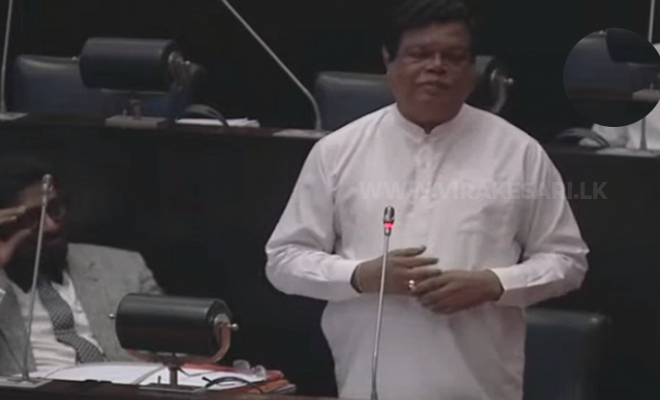 களனிப் பாலத்தில் ஆணிகளை அகற்ற விசேட பொறியியலாளர்; வரவேண்டும்! 5.9 மில்லியன் ரூபா பெறுமதியான பொருள்கள் மாயம் என்கிறார் பந்துல