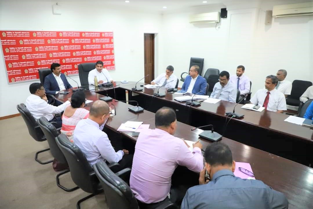 கிழக்கில் இலவச சோலர் பனல்களை நிறுவ அமைச்சர் காஞ்சன இணக்கம்!