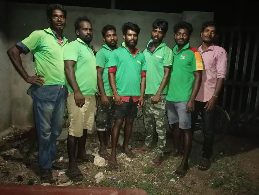 குப்பைக்குள் வீசப்பட்ட 8 பவுண் தங்க நகைகளை மீட்டுக்கொடுத்த சாவகச்சேரி நகரசபை சுகாதாரபிரிவு!