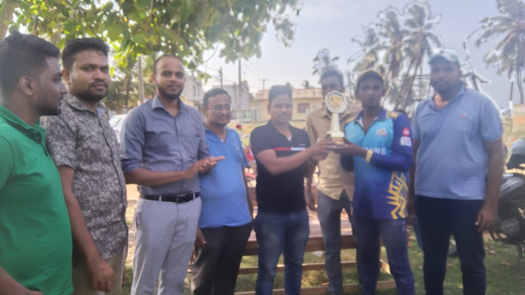 சர்வதேச இளைஞர் தின கிரிக்கெட் சுற்றுப்போட்டி: கல்முனை கிலிங்ஸ்டன் இளைஞர் கழகம் சம்பியன்!