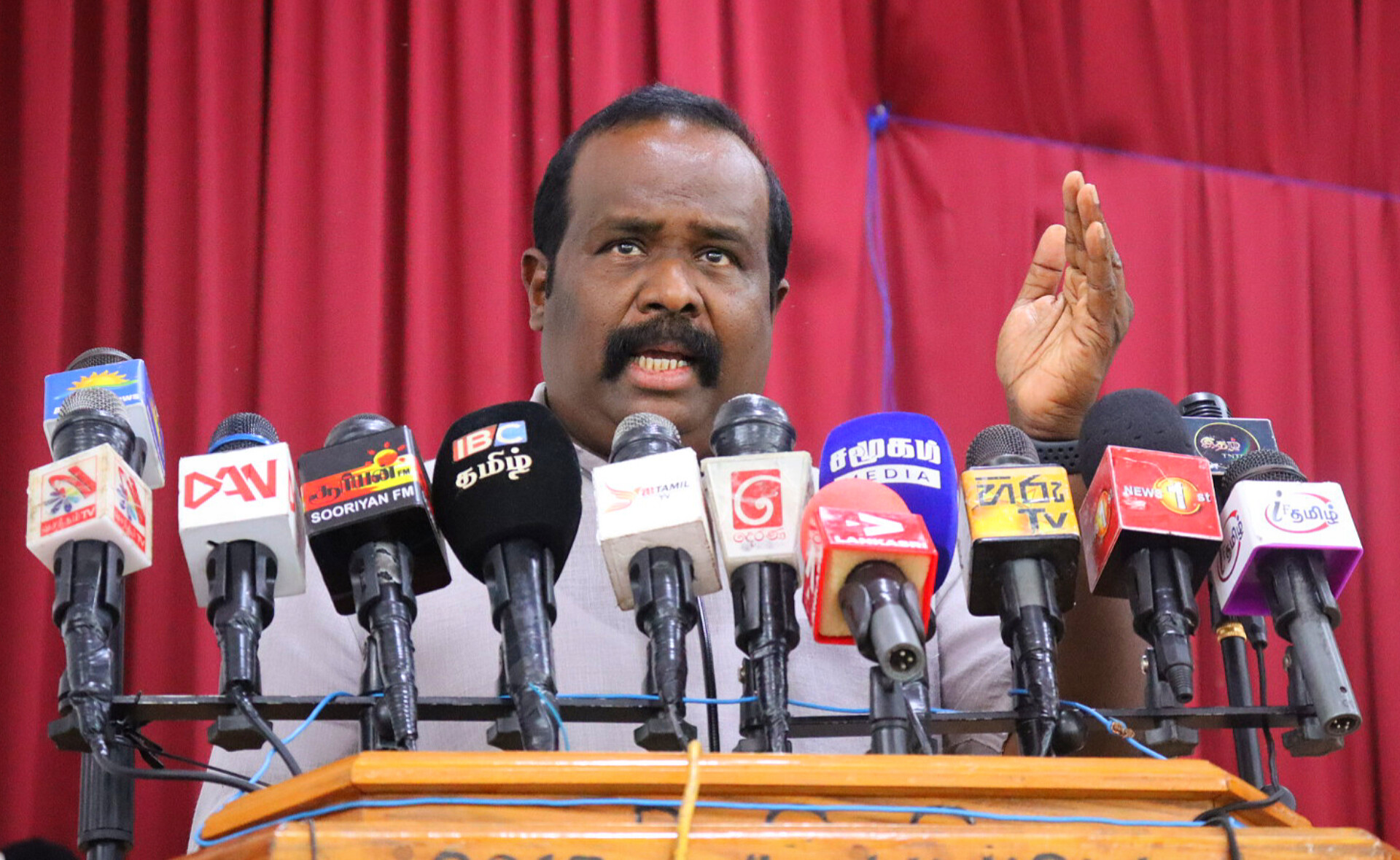 மலையக மக்கள் உரிமைக்காக போராடுவது வடக்கு,கிழக்கு தமிழர்களின் கடமையாகும்! செல்வம் அடைக்கலநாதன் இடித்துரைப்பு