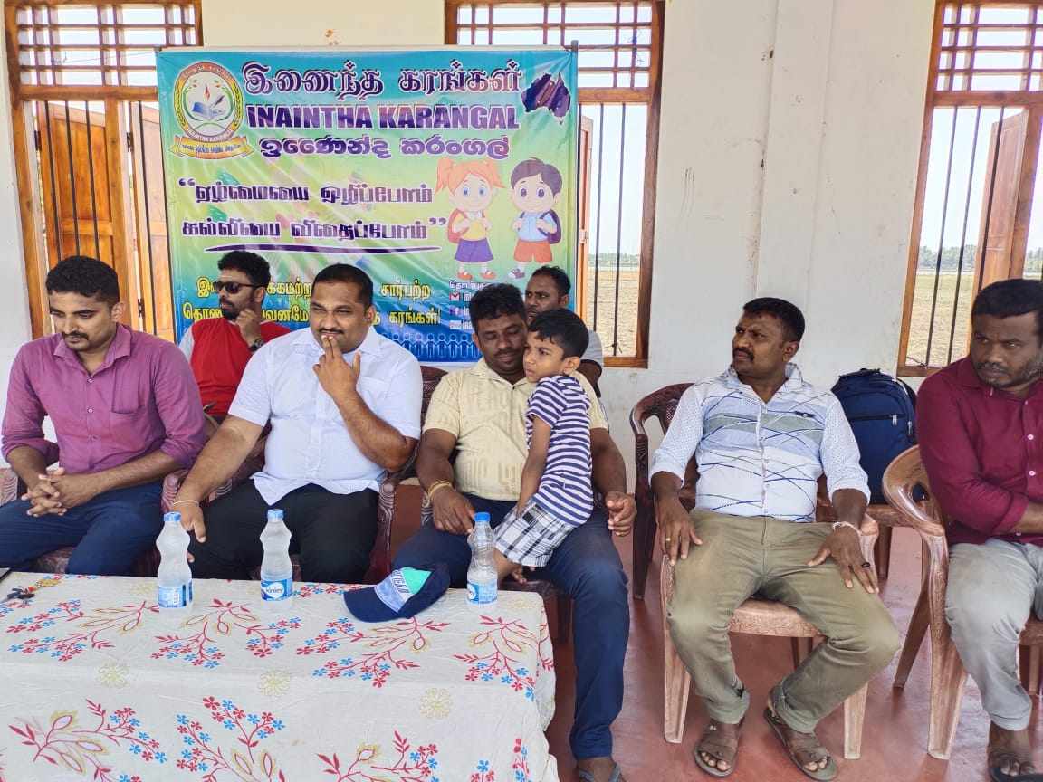 பனங்காடு அக்னி விளையாட்டுக் கழகத்துக்கு இணைந்த கரங்கள் அமைப்பால் சீருடைகள்!