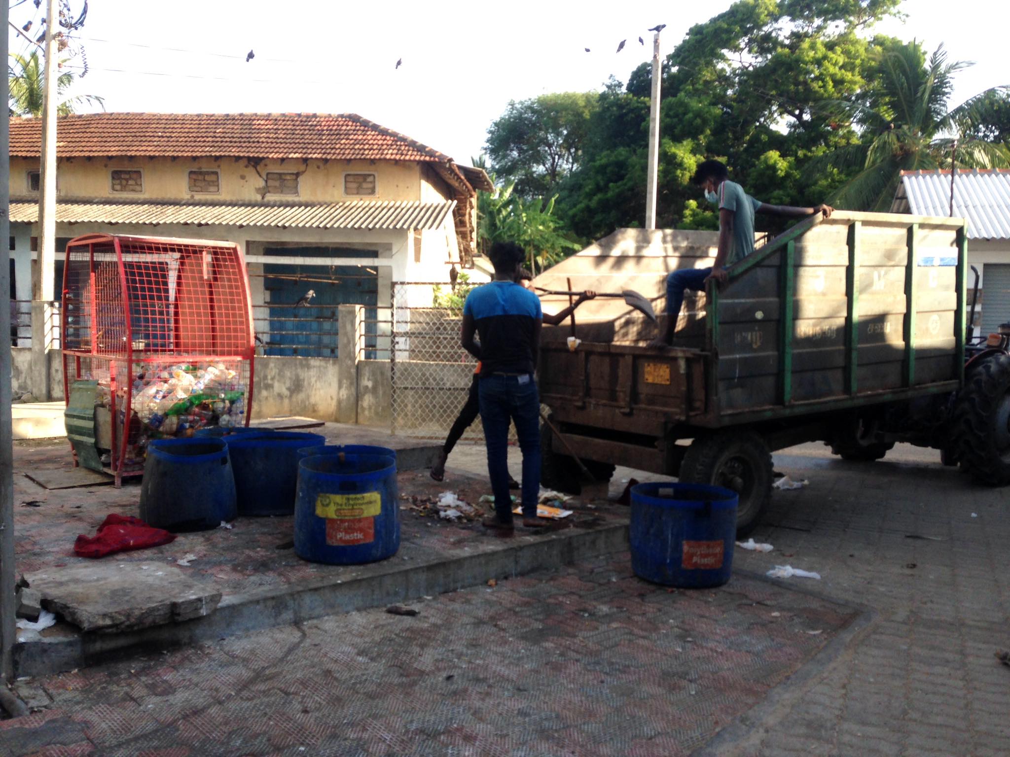 யாழ்ப்பாணம் மாநகர சபையின் ஆணையாளர் சுகாதார பணியாளர் நலனில் கவனம் இல்லை!