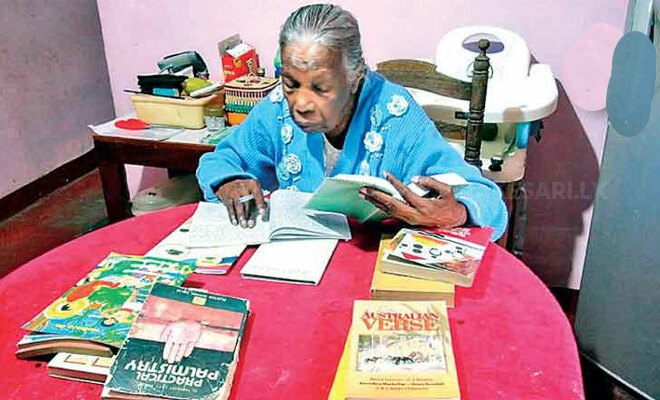 97 ஆவது வயதில் பட்டம்பெற்று அசத்தினார் மூதாட்டி மாணவி!