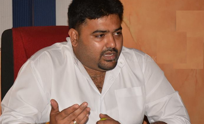 கையை இழந்த யாழ். சிறுமிக்கு நீதி கிடைக்க வேண்டும் நடவடிக்கை எடுக்க சுகாதார அமைச்சுக்கு வலியுறுத்து! அங்கஜனும் கோரிக்கை