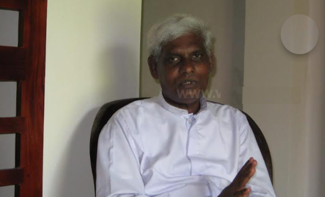 வடக்கு கிழக்கில் தொல்லியல் திணைக்களத்துக்கூடாக பௌத்த மயமாக்கலை இராணுவமே செய்து வருகின்றது அருட்தந்தை மா.சக்திவேல் காட்டம்