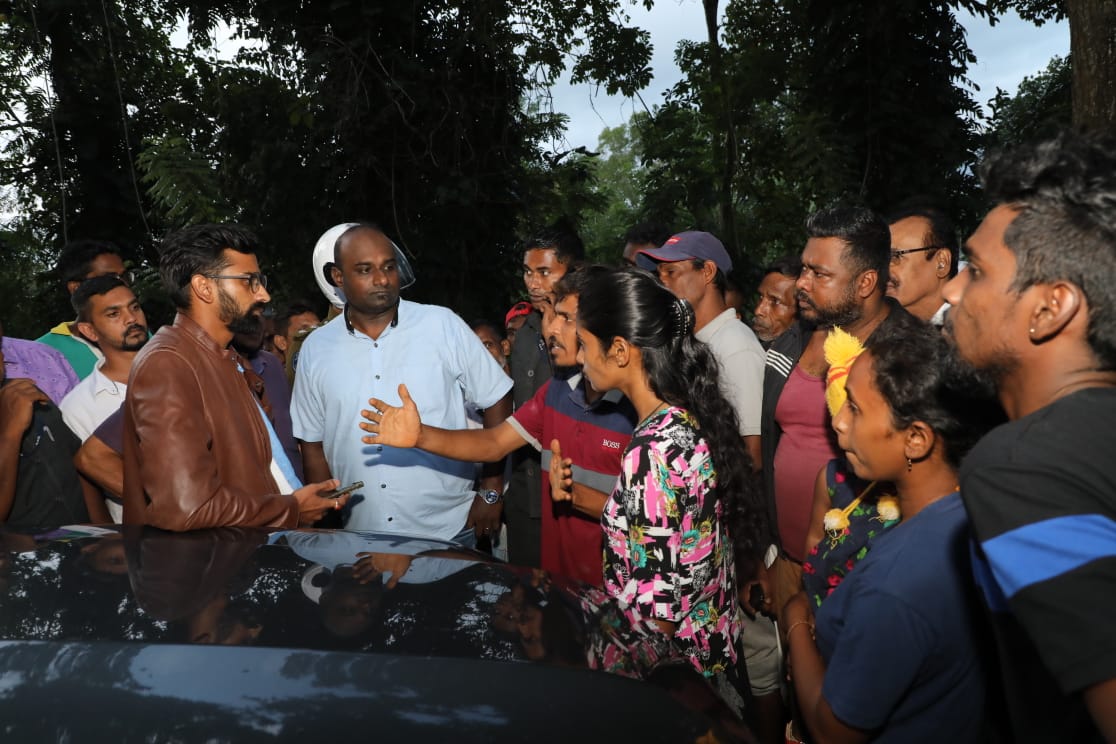 கஹவத்தை சம்பவத்திற்கு அமைச்சர் ஜீவன் கடும் கண்டனம் : உடனடியாக வீட்டை பெற்றுக் கொடுக்க நடவடிக்கை !
