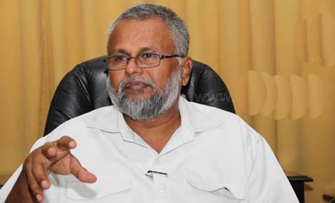 தமிழகக் கடல் தொழிலாளர்களின் அத்துமீறல்களை கட்டுப்படுத்த முடியவில்லை என டக்ளஸ் கைவிரிப்பு!