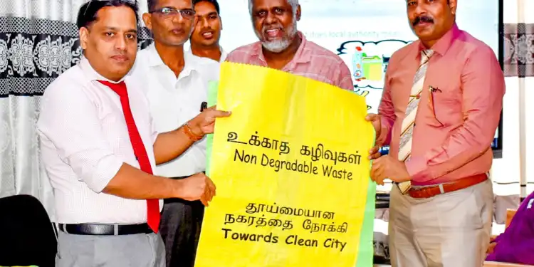 பாடசாலைகளில் திண்மக்கழிவகற்றல் சேவையை மேம்படுத்த நடவடிக்கை!