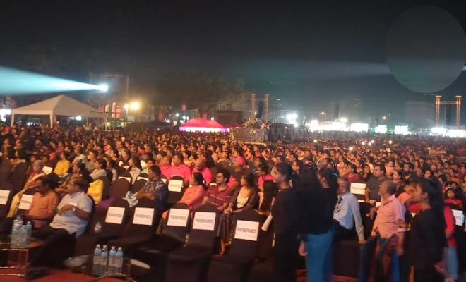 இசையமைப்பாளர் சந்தோஷ் நாராயணனின் ‘யாழ் கானம்’ நிகழ்ச்சியில் இந்திய இராணுவத்தினரால் கொல்லப்பட்டவர்களுக்கு மெளன அஞ்சலி