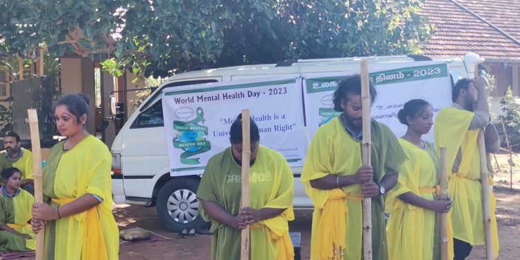 வவுனியாவில் உளநல தினத்தினை முன்னிட்டு விழிப்புணர்வு நாடகம்