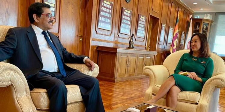 கடன் வழங்கிய சகலரையும் சமமாக நடத்தவேண்டுமாம்! அமெரிக்கா ‘அட்வைஸ்’