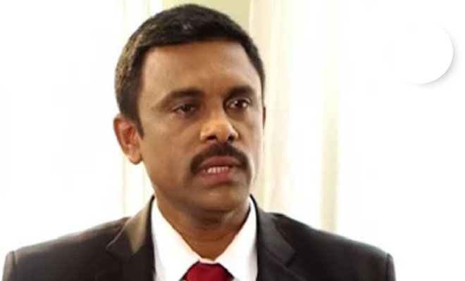 அரசாங்கத்திற்கு சொந்தமான 200 வர்த்தக நிறுவனங்கள் வருடாந்த அறிக்கைகளை பாராளுமன்றத்தில் சமர்ப்பிக்கவில்லை – காமினி வலேபொட