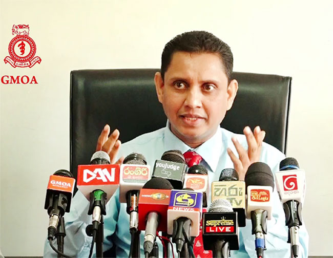 சுகாதாரத்துறையை மீட்டெடுக்க ஜனாதிபதிக்கு பொறுப்புள்ளதாம்! அரச மருத்துவ அதிகாரிகள் சங்கம் கூறுகிறது