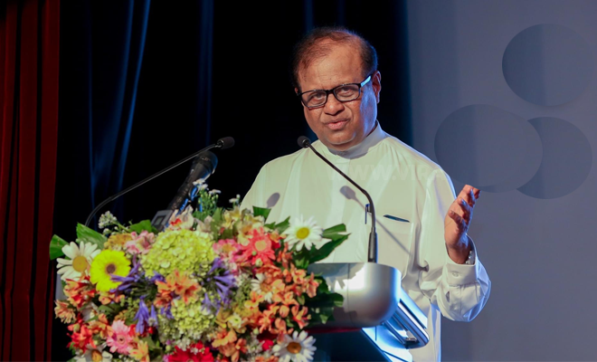 நாட்டிலிருந்து சவால்களுக்கு சகலரும் முகங்கொடுங்கள்! கல்வி அமைச்சர் சுசில் வேண்டுகோள்