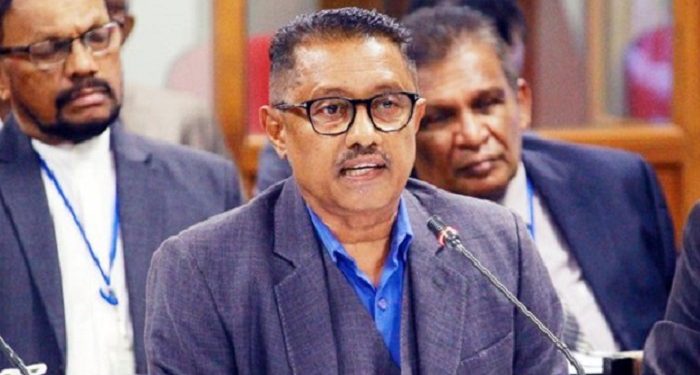 மின் கட்டணத்தை அதிகரிக்குமாறு கோரிக்கை விடுப்பது சட்டவிரோதம் : ஜனக ரத்நாயக்க!