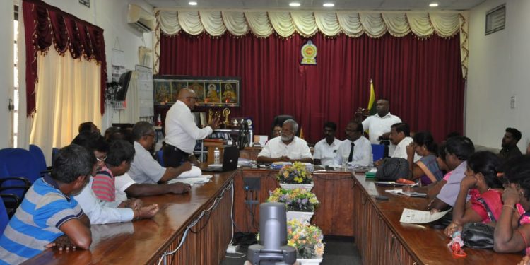 தட்டுப்பாடற்ற மணல் விநியோகத்தை உடன் உறுதிப்படுத்துதல் வேண்டும்! அமைச்சர் டக்ளஸ் வலியுறுத்து