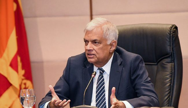 தனது புகைப்படங்களை காட்சிப்படுத்த வேண்டாம்-ஜானாதிபதி!