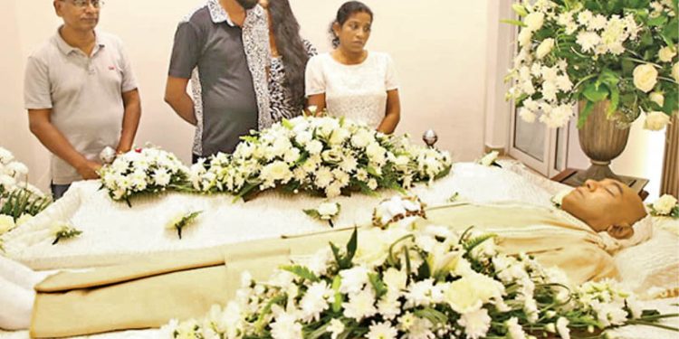 நடிகர் ஜக்சனின் பூதவுடலுக்கு பெருமளவான மக்கள் அஞ்சலி!