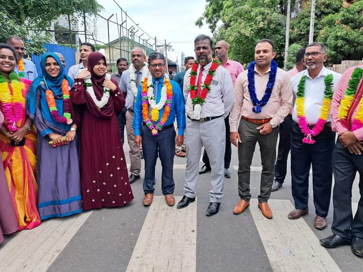 வீதி நாடகத்துடன் நடந்தேறிய கல்முனை வலய சிறுவர் தினம்!