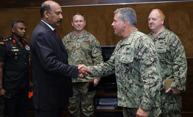 அமெரிக்க பசுபிக் சிறப்பு நடவடிக்கை கட்டளை தளபதி பாதுகாப்பு செயலர் ஜெனரல் கமல் குணரத்ன சந்திப்பு!