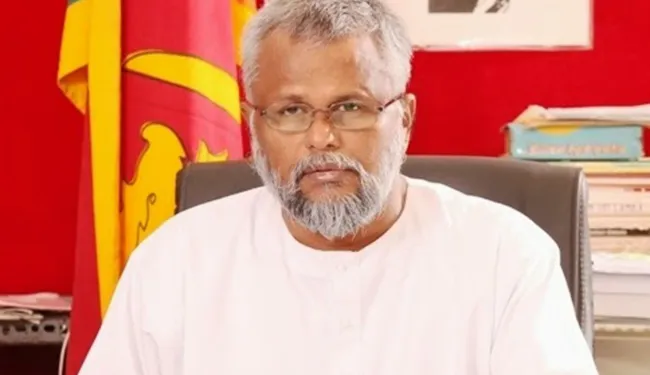 சம்பந்தன் குறித்து பெரிதாக அலட்டத் தேவையில்லையாம்! அமைச்சர் டக்ளஸ் ‘அற்வைஸ்’