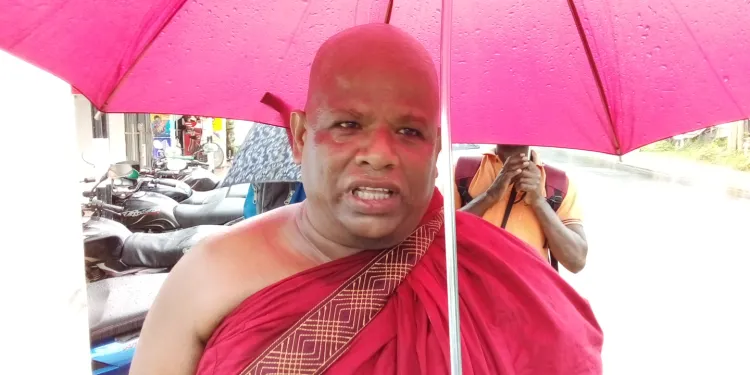 நாட்டில் சாந்தியும் சமாதானமும் நிலவவேண்டும்!