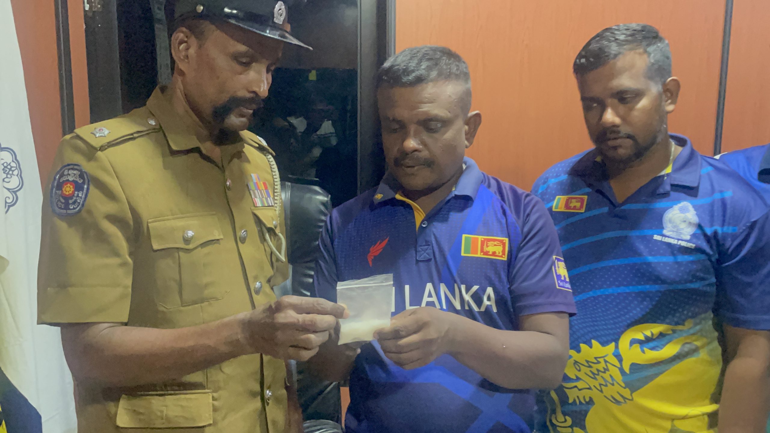 40 லட்சம் ரூபா ஐஸ் போதைப் பொருளுடன் உள்ளூர் விற்பனை முகவர் மன்னாரில் கைது!