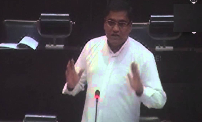 விற்பதற்கு எதுவும் இல்லாததால் ஜனாதிபதி நாட்டின் நீர் வளத்துக்கும் விலைபேசுகிறார்! விஜித ஹேரத் போட்டுத்தாக்கு