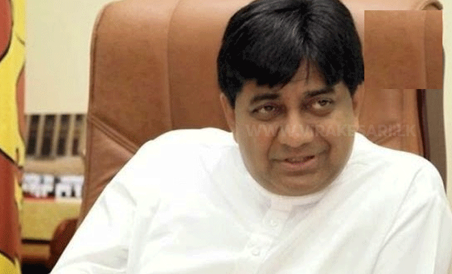 பஷில், கோட்டாபயவின் குடியுரிமையை நீக்க இரு கால்களையும் உயர்த்தி ஆதரவளிப்பேன் டிலான் பெரேரா பகிரங்கம்