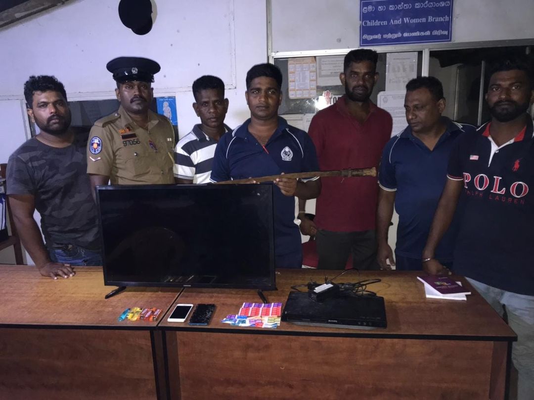 வாளுடன் ஒருவர் புத்தூரில் கைது!