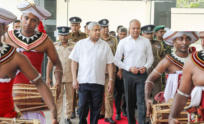 சேறு பூசும் செயற்பாடுகளுக்கு அஞ்சி பின்வாங்கமாட்டோம்! பொதுமக்கள் பாதுகாப்பு அமைச்சர் உறுதி