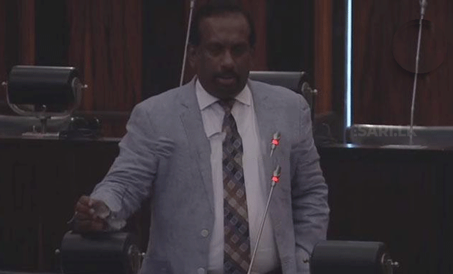 வழங்கிய வாக்குறுதியை மதித்து சஜித் பதவியை விலக வேண்டும்! மஹிந்தானந்த