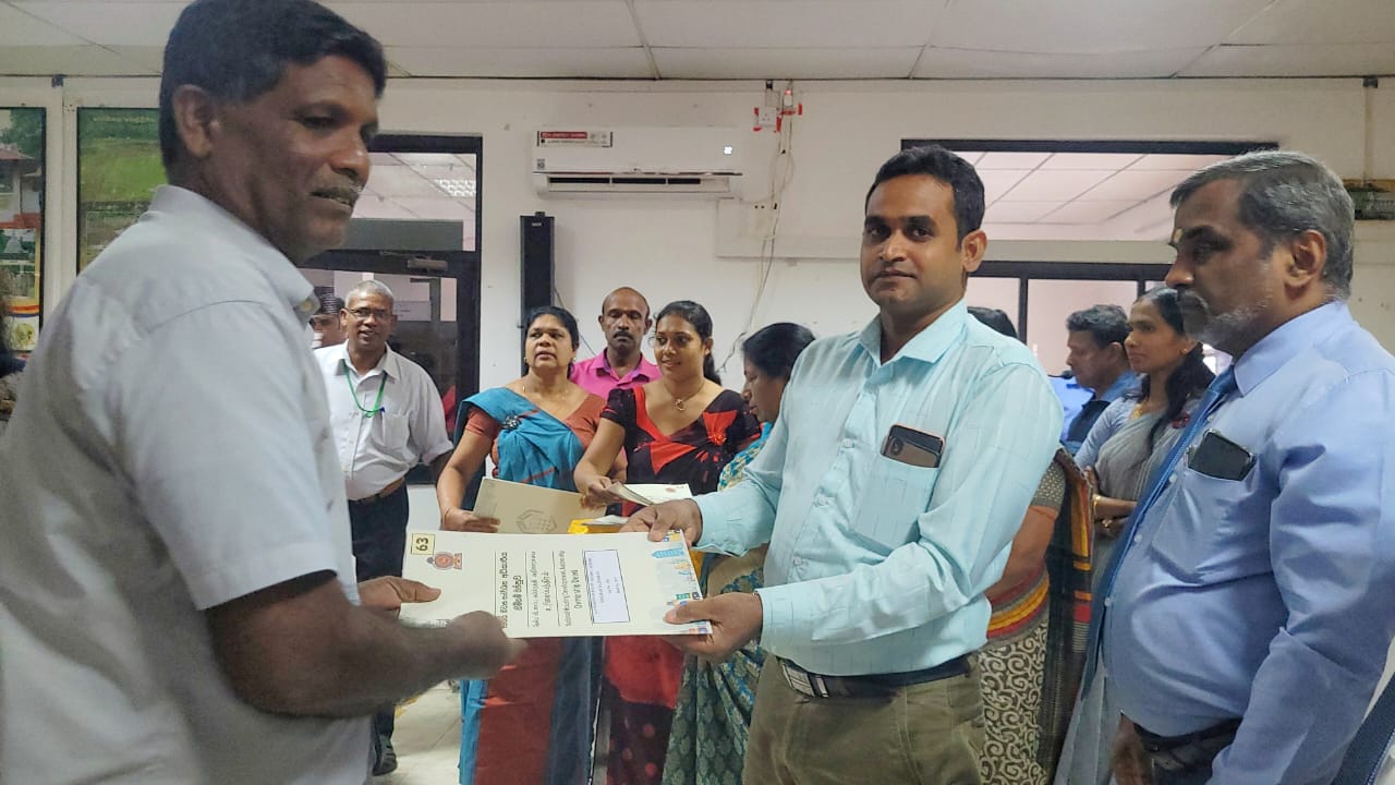 வவுனியாவில் 66 குடும்பங்களுக்கு வீட்டு உரிமை பத்திரங்கள் வழங்கல்