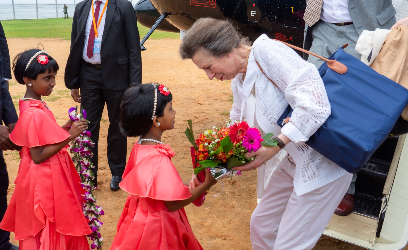 யாழ்.நூலகம் சென்றார் பிரித்தானிய இளவரசி!