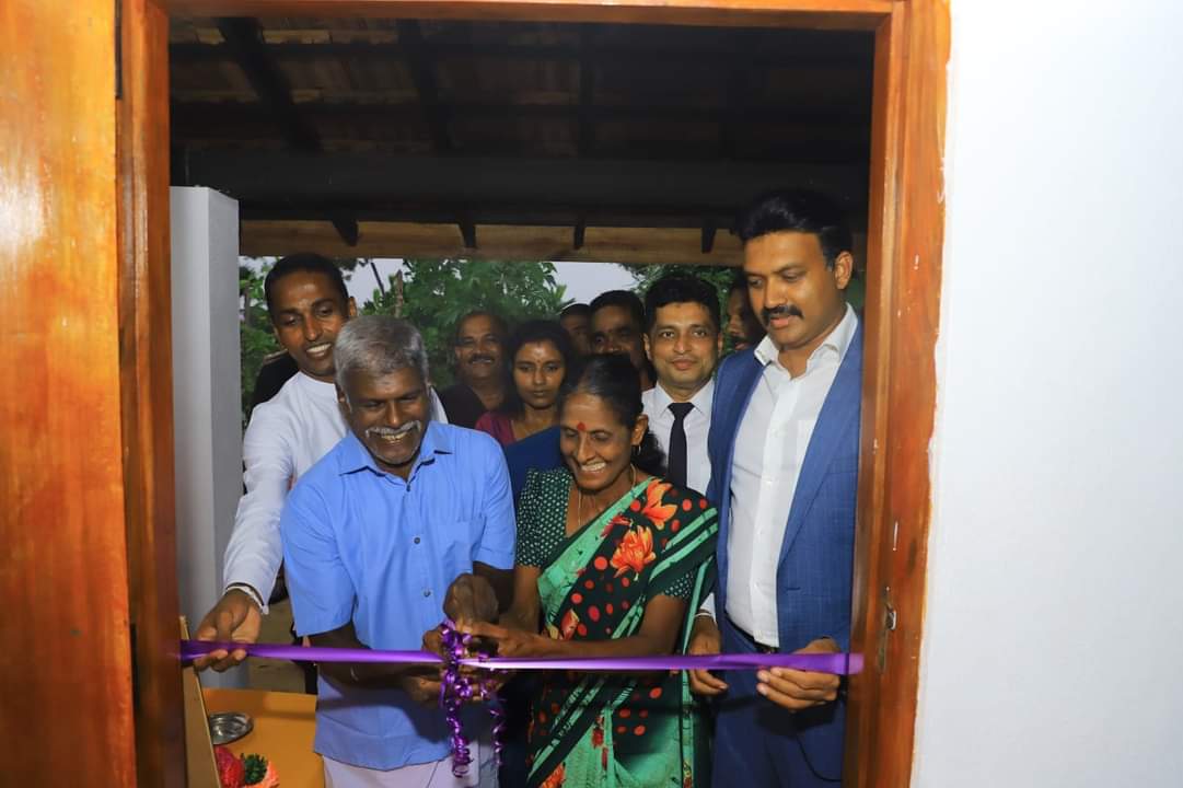 5 மாதத்திற்குள் மக்கள் கோரிக்கையை ஏற்று திருக்கோவில் மக்களுக்கு வீடுகள் வழங்கல்! ஆளுநர் செந்திலுக்குப் பாராட்டு