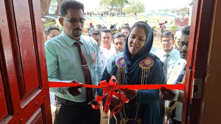 53 வருடங்களின் பின் தரமுயர்வு பெற்ற பாடசாலையில் தரம் 10 இல் புதிய மாணவர்களை இணைக்கும் நிகழ்வு!