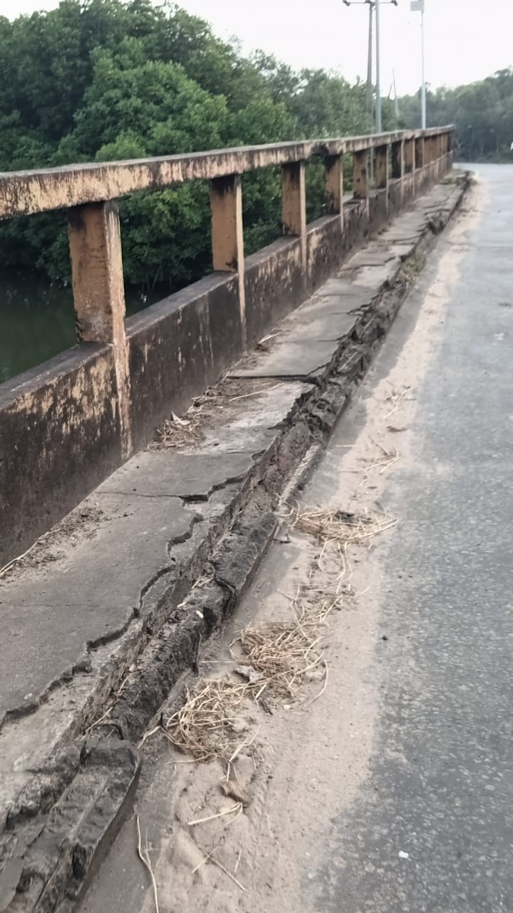 ஆபத்தான நிலையிலுள்ள கட்டபறிச்சான் பாலத்தை புனரமைத்துத்தர கோரிக்கை!