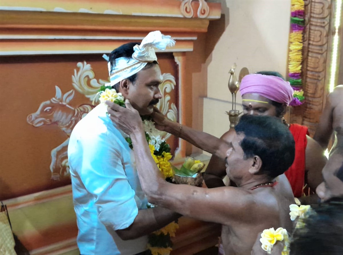 கல்முனை ஸ்ரீதரவை சித்தி விநாயகர் ஆலயத்தின் வருடாந்த உற்சவத்தில்கிழக்கு ஆளுநர் பங்கேற்பு