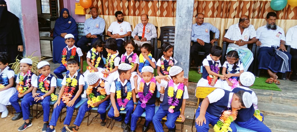 பாடசாலை கல்விக்கு மகிழ்ச்சிகரமான ஆரம்பம் மாணவர் வரவேற்பு வைபவம்