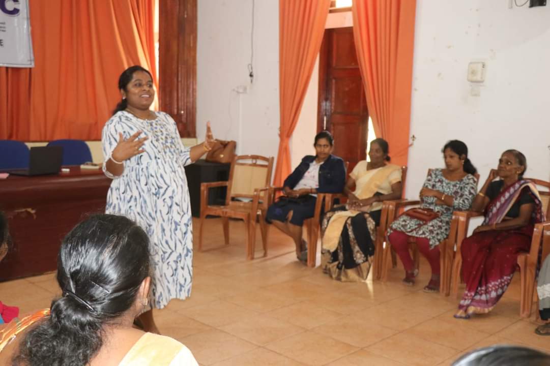 பெண்கள் அரசியலில் பங்களிப்பு செய்வதற்கான செயலமர்வுகள்