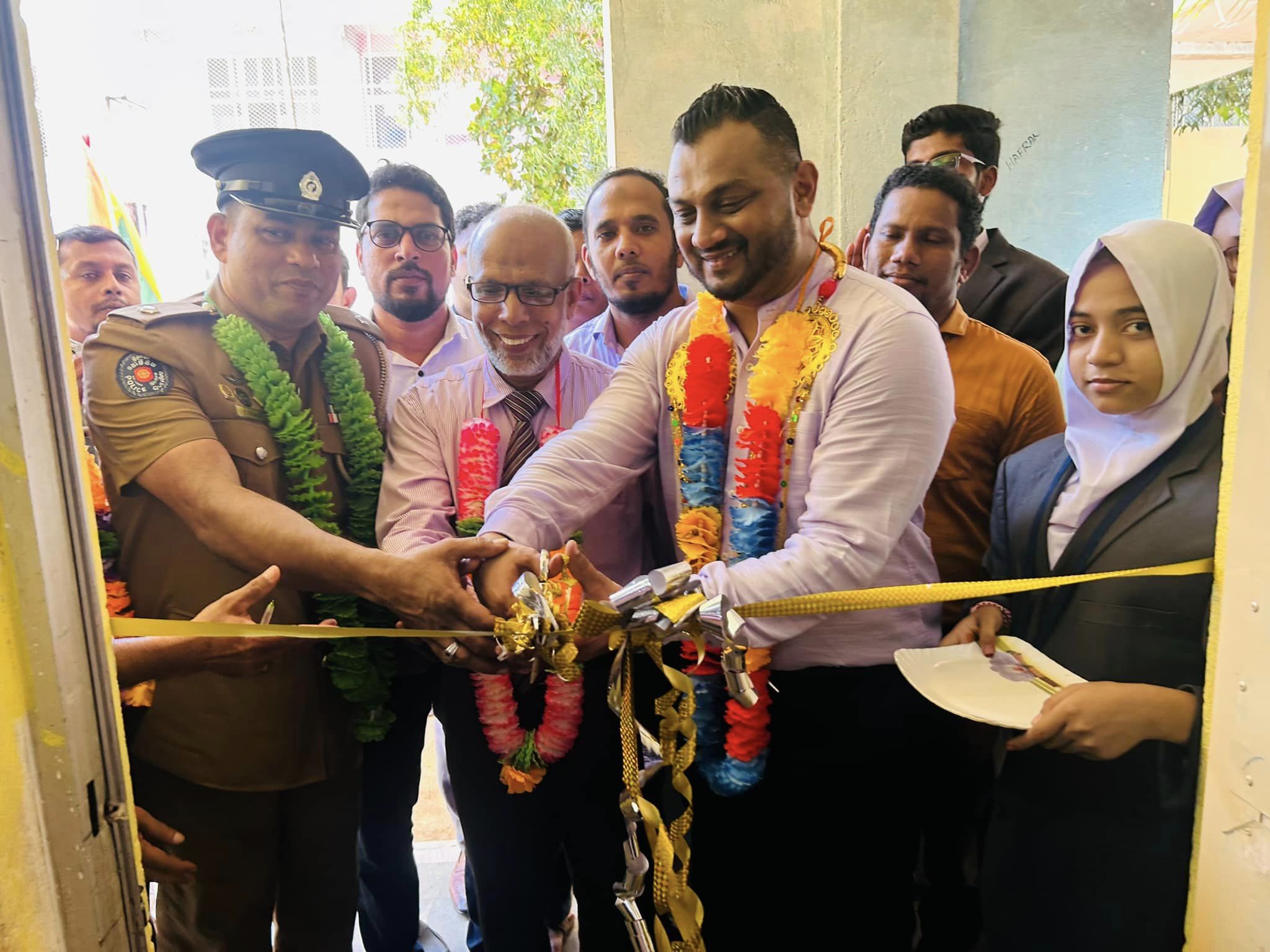 மயோன் முஸ்தபா பல்லூடக ஆராய்ச்சி அபிவிருத்தி பிரிவு சாய்ந்தமருது அல்-ஜலால் வித்தியில் அங்குரார்ப்பணம்!